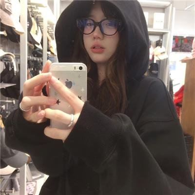 半夜不要照镜子